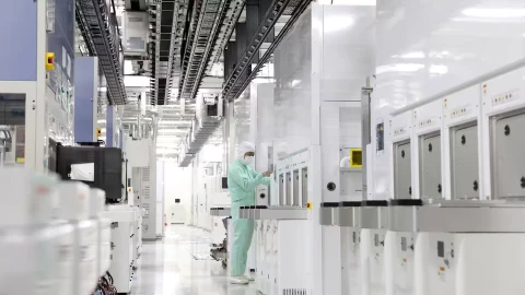 Kioxia bốc hơi 2/3 vốn hóa: bão giá chip hạ nhiệt, đối thủ Trung Quốc gây sức ép