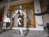 Hãng công nghệ Trung Quốc Unitree giới thiệu robot "vệ sĩ", có khả năng tước vũ khí và nhấc bổng ô tô