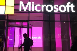 Microsoft kêu gọi 60.000 nhân viên nghỉ việc tự nguyện để dồn lực cho AI