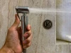 Đi phỏng vấn thấy toilet có vòi xịt, ứng viên lập tức bỏ suất thực tập Tesla để đầu quân