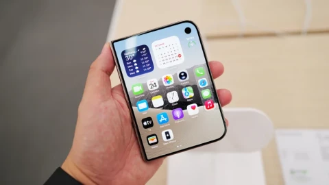 5 vấn đề lớn nhất của iPhone Duo đang chờ Apple trả lời