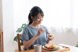 Nhịn ăn gián đoạn để giảm cân: Thực sự hiệu quả hay "lợi bất cập hại"?
