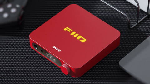 Hãng Trung Quốc giới thiệu bộ giải mã desktop thiết kế cực đẹp, chip âm thanh 24-bit tự thiết kế