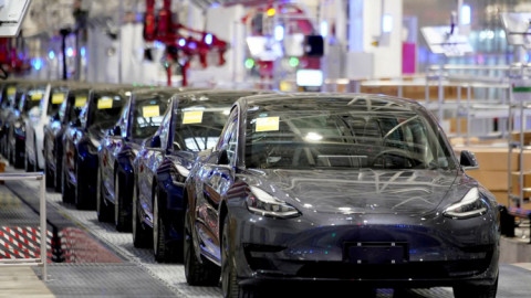 Tesla và xe điện Trung Quốc cùng chung cảnh ngộ, 'khóc ròng' trước thuế quan châu Âu