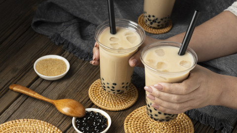 Chia tay đòi tiền cơm, trà sữa, chàng trai khiến cư dân mạng tranh cãi nảy lửa
