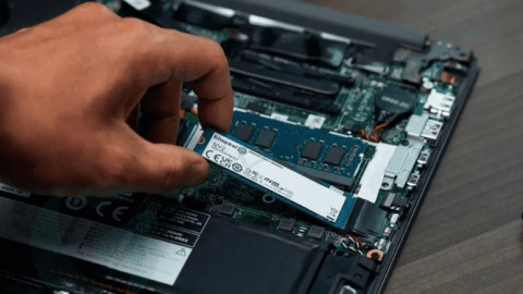 Điều gì khiến giá ổ cứng SSD liên tục tăng phi mã?