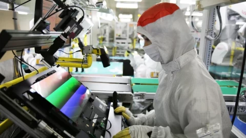 Bán bí mật công nghệ OLED cho Trung Quốc, cựu kỹ sư Samsung "bóc lịch"