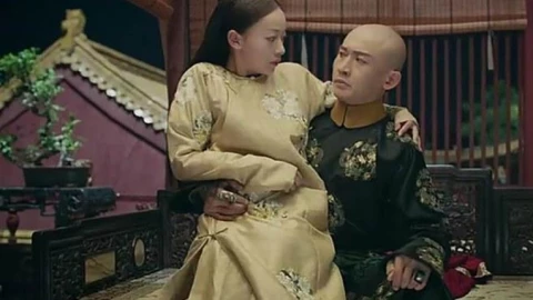 Qua đời sau 1 đêm hoan lạc với 30 phụ nữ, đẩy cả quốc gia vào cảnh "tan cửa nát nhà"