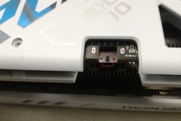 Asus bị tố bảo hành card đồ họa "đắt hơn cả mua mới"