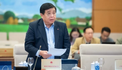 Ưu tiên vốn đầu tư công làm đường cao tốc, đường sắt tốc độ cao