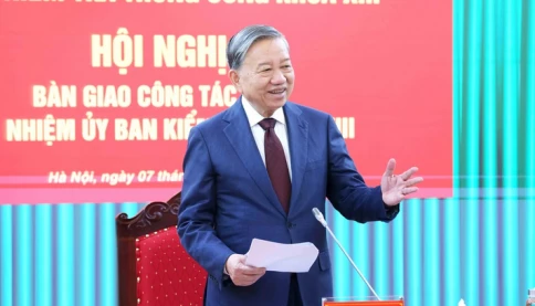 Tổng Bí thư Tô Lâm dự Hội nghị bàn giao công tác của Chủ nhiệm Ủy ban Kiểm tra Trung ương và chỉ đạo