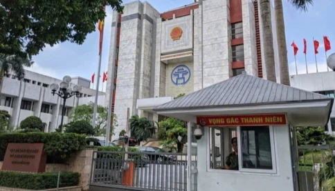 Hà Nội lập danh sách cán bộ diện phải nghỉ và tự nguyện xin nghỉ việc