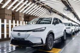 Honda đối diện cảnh cắt giảm sản lượng xe xăng tại thị trường Trung Quốc