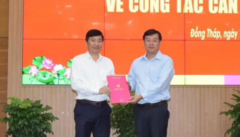 Chủ tịch UBND tỉnh Đồng Tháp xin nghỉ hưu trước tuổi