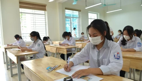 Tại sao Hà nội nên sớm công bố môn thi thứ 3 vào 10 và nên chọn môn tiếng Anh?