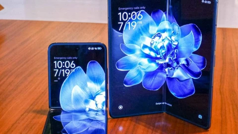 "Ngã ngửa" với chi phí sửa chữa smartphone màn hình gập của Xiaomi