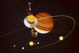 Voyager 1 đã bay hơn 40 năm, cách trái đất khoảng 23,3 tỷ km, tại sao nó vẫn liên lạc được với trái đất?