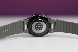 Vừa ra mắt 1 tháng, Galaxy Watch 7 đã bị phàn nàn  “hao pin” hơn thế hệ trước, chưa dùng đủ 1 ngày