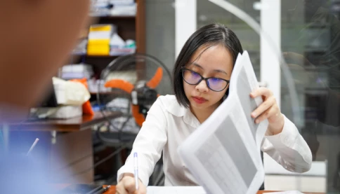 Bộ Chính trị yêu cầu hoàn thiện thể chế để "không muốn, không thể, không dám, không cần tham nhũng"