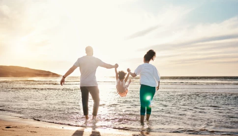 Khổ thế! Đến cường quốc như Hoa Kỳ giờ phải tái định nghĩa 'mẹ' là nữ và 'cha' là nam