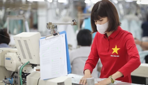 Chuẩn bị phương án tăng lương tối thiểu vùng năm 2025