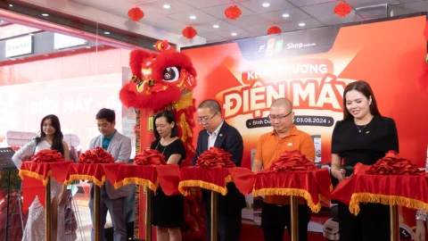 FPT Shop khai trương đồng loạt 10 cửa hàng điện máy trên toàn quốc, tung hàng loạt ưu đãi