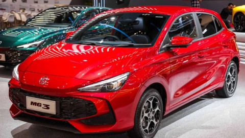 Mẫu ô tô hơn 300 triệu khiến Kia Morning, Grand i10 "khóc thét", 100km chỉ tốn 4,4 lít xăng