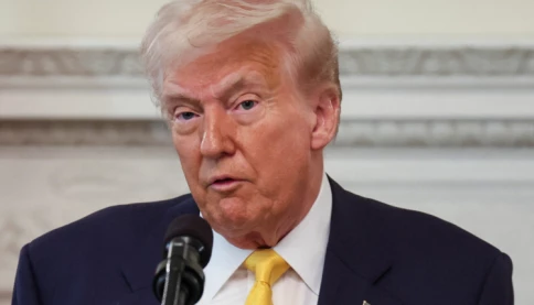 Ông Trump tuyên bố áp thêm 10% thuế với Trung Quốc