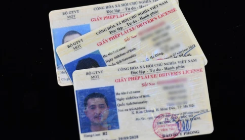 Công an không gọi điện yêu cầu đổi bằng lái xe, bà con cảnh giác!