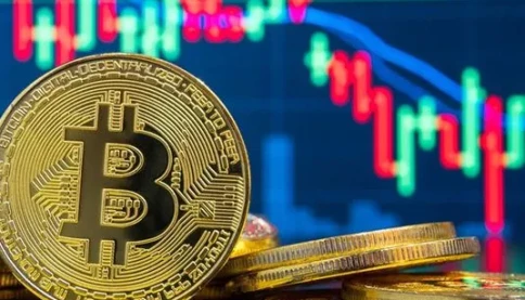 Bitcoin lao dốc, thị trường tiền số mất hơn 800 tỷ USD trong hỗn loạn, nhiều nhà đầu tư sốc nặng!