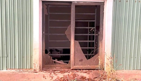 Hàng trăm kíp nổ được công an phát hiện tại hiện trường sau tiếng nổ lớn cạnh ngân hàng