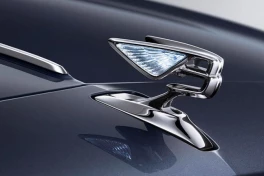 Bentley "chơi lớn" khi logo xe cũng phải "lên mây"