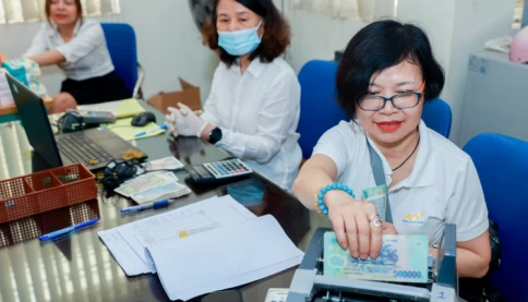 Có được đóng BHXH một lần cho 5 năm còn thiếu để nhận lương hưu?