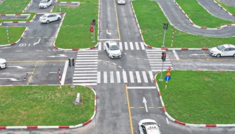 Điểm mới về sát hạch lái xe hạng A1, A, B1: Thí sinh trượt lý thuyết vẫn được thi thực hành