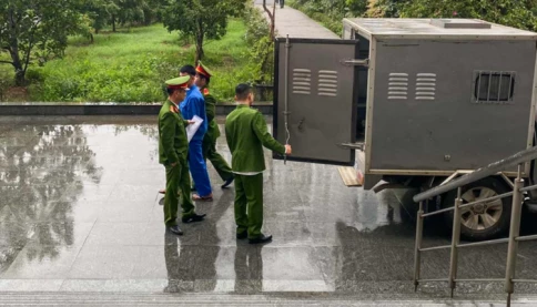 Thiếu niên đánh nam sinh lớp 8 "chết não" tử vong lĩnh 4 năm 9 tháng tù