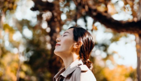 Tâm lý phụ nữ sau tuổi 50 thay đổi như thế nào