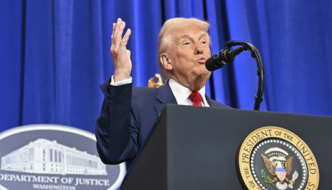 Trump tha thiết kêu gọi, Putin thông cảm, và lời cảnh báo Kiev