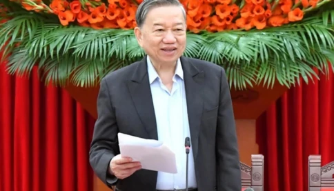 Tổng Bí thư nêu yêu cầu cao đối với dự thảo Báo cáo Bộ Chính trị sắp trình tại Hội nghị Trung ương 11