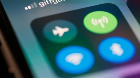 Vì sao nên tắt Wi-Fi trên smartphone vào ban đêm?