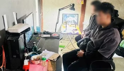 Tham gia livestream 'đổ thạch', một phụ nữ Hà Nội bị lừa 2,2 tỷ đồng