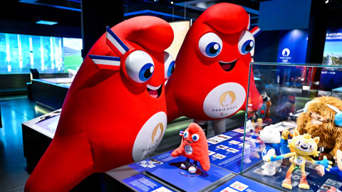 Đến Paris hoa lệ nước Pháp để xem Olympic nhưng phải thốt lên: "Tôi cứ ngỡ mình đang ở Trung Quốc!"