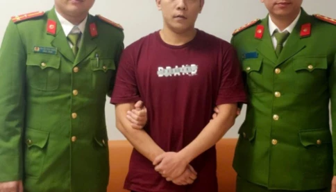 Bắt Nguyễn Văn Hợi đối tượng truy nã quốc tế khi vừa nhập cảnh tại sân bay Nội Bài