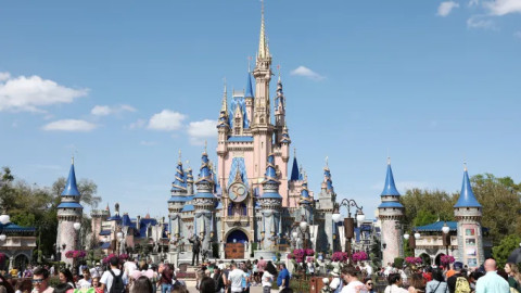 Sự lươn lẹo của Disney và cái chết oan uổng của 1 người phụ nữ