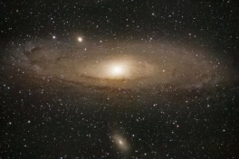 Dải Ngân Hà chứa Trái Đất và thiên hà Andromeda khi nào thì va chạm với nhau?