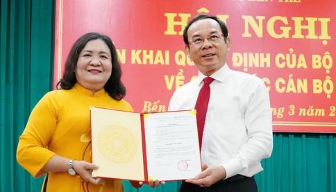 Bà Hồ Thị Hoàng Yến làm Bí thư Tỉnh ủy Bến Tre chính thức