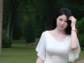 Nữ đồng nghiệp xinh đẹp 46 tuổi chưa lập gia đình, và tôi nói đùa: "Hay là cưới tôi đi!"