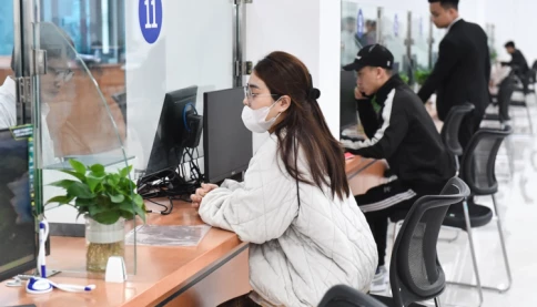 Bộ Nội vụ đề xuất không phân biệt công chức cấp xã với cấp tỉnh và Trung ương