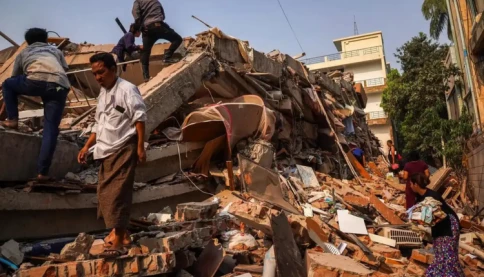 Hình ảnh Mandalay sau trận động đất: nhiều tòa nhà bị sập "như bẻ cái bánh xốp"