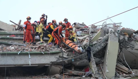 Chuyện kỳ diệu, cứu sống một thai phụ ở tâm động đất Myanmar