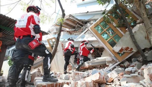 Động đất Myanmar: Hơn 2.700 người chết, cứu hộ gặp nhiều khó khăn